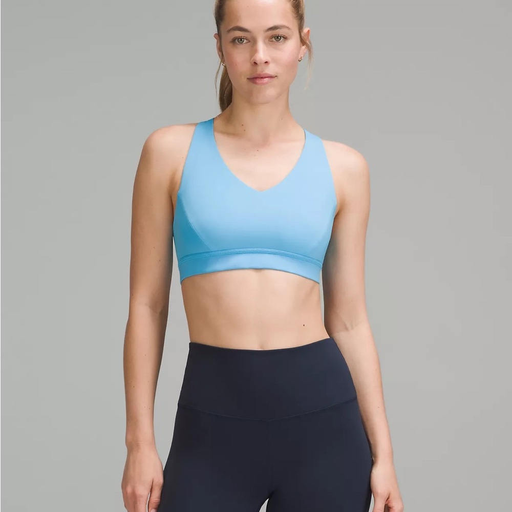 Lululemon Envital Bra Size 8 Color Blue